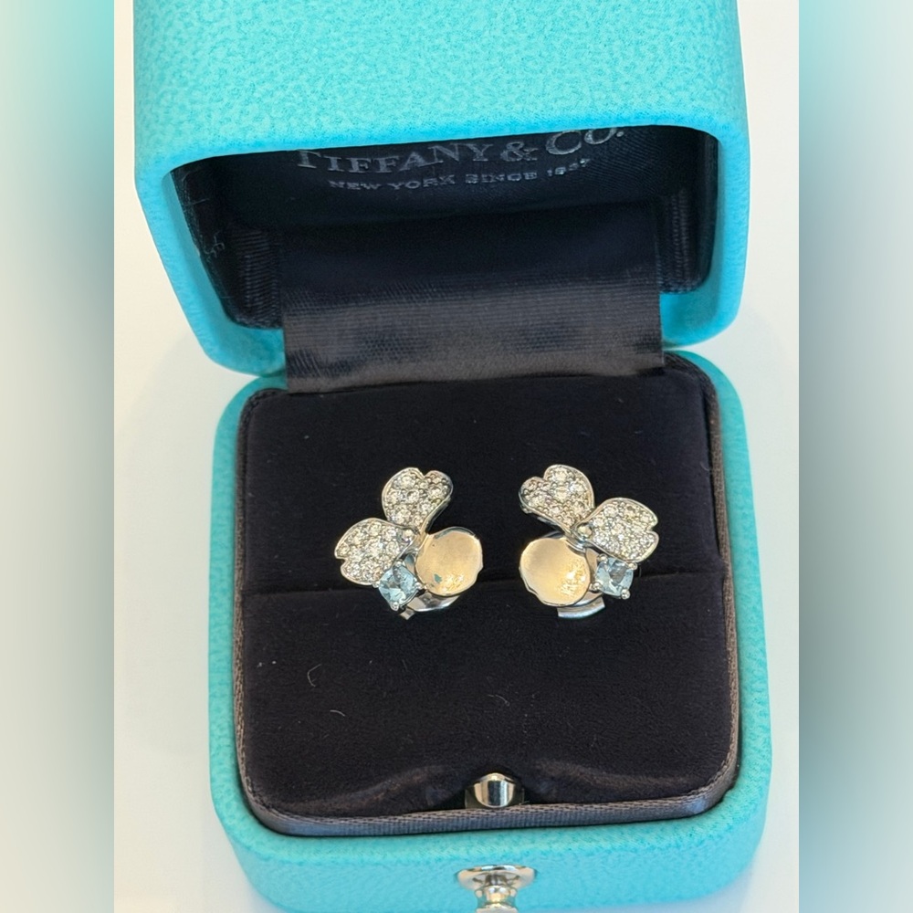 Tiffany&Co. Tiffany Paper Flowers Earrings 12.5 X 12mm each .